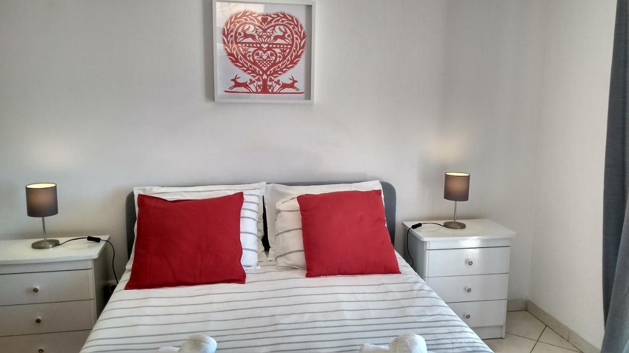 Apartamentos Monica Куартейра Екстер'єр фото